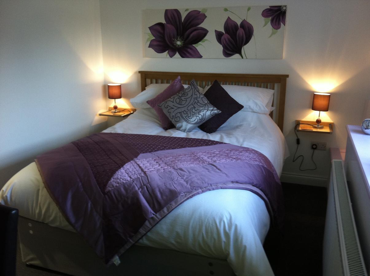 The Coffee Pot Tavern Bed & Breakfast Potterspury ภายนอก รูปภาพ
