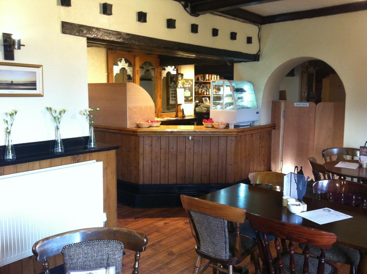 The Coffee Pot Tavern Bed & Breakfast Potterspury ภายนอก รูปภาพ