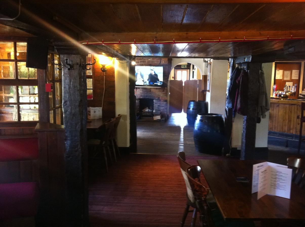 The Coffee Pot Tavern Bed & Breakfast Potterspury ภายนอก รูปภาพ