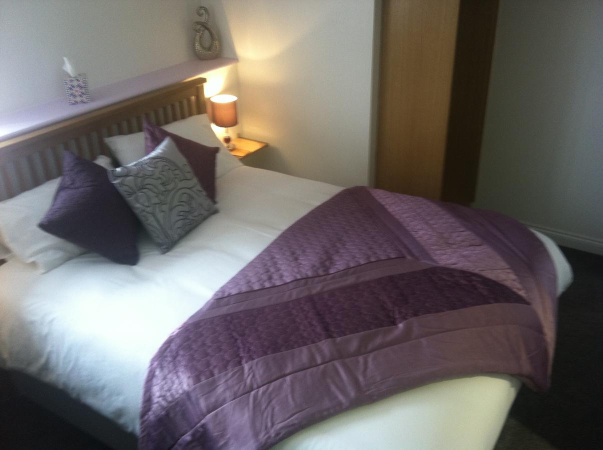 The Coffee Pot Tavern Bed & Breakfast Potterspury ภายนอก รูปภาพ